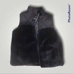 Crown & Ivy kids. Toddler boys Size 2T